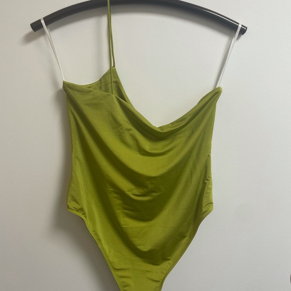 SHEIN One Shoulder Fitted Bodysuit - Picture 5 of 8